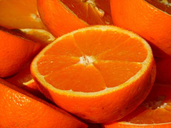Салат з куркою і апельсинами на Новий рік 2022 рецепт